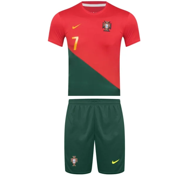 ست تی شرت و شلوارک ورزشی مردانه طرح تیم ملی پرتغال مدل رونالدو2022 - Image 1